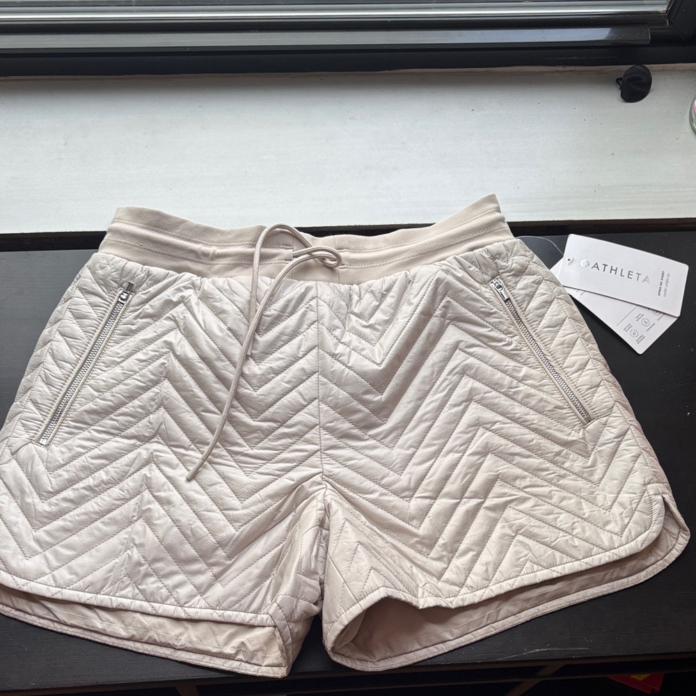 Athleta Women's Quilted Athletic Shorts in Beige - Picture 1 of 8